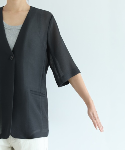 STYLE DELI(スタイルデリ)の「【selection】5分袖メッシュノーカラージャケット(Tシャツ/カットソー・レディース・ブラック/オフホワイト/チャコールグレー・FREE)」の18枚目の写真