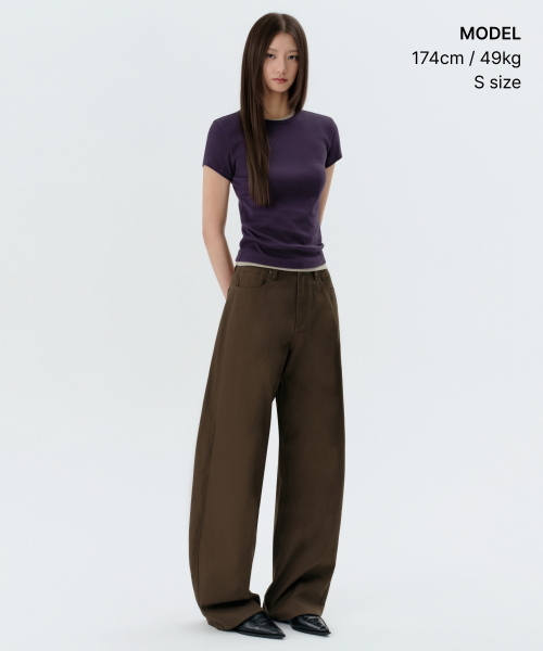 MUSINSA STANDARD WOMAN（ムシンサスタンダードウーマン）の「ウィメンズスリムクルーネックTシャツ[ダークパープル]（Tシャツ/カットソー・レディース・その他・SMALL/MEDIUM/LARGE/X-SMALL）」の2枚目の写真