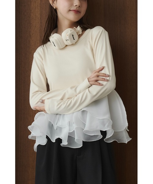 moi tytto(モイテュット)の「ボリュームフリル付きカットソー(Tシャツ/カットソー・レディース・ブラック/アイボリー・FREE)」の4枚目の写真