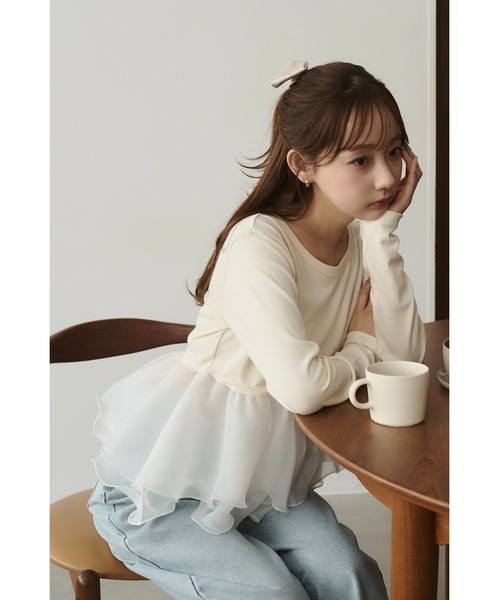moi tytto(モイテュット)の「ボリュームフリル付きカットソー(Tシャツ/カットソー・レディース・ブラック/アイボリー・FREE)」の10枚目の写真