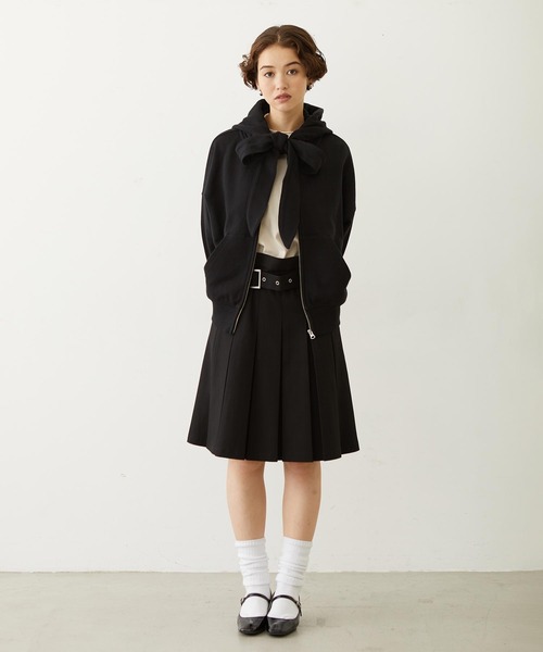 MILKFED.（ミルクフェド）の「BIG RIBBON SWEAT ZIP HOODIE（パーカー・レディース・レッド/ブラック/オフホワイト・ONE SIZE）」の6枚目の写真