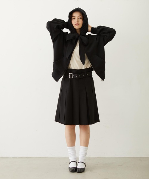 MILKFED.（ミルクフェド）の「BIG RIBBON SWEAT ZIP HOODIE（パーカー・レディース・レッド/ブラック/オフホワイト・ONE SIZE）」の12枚目の写真