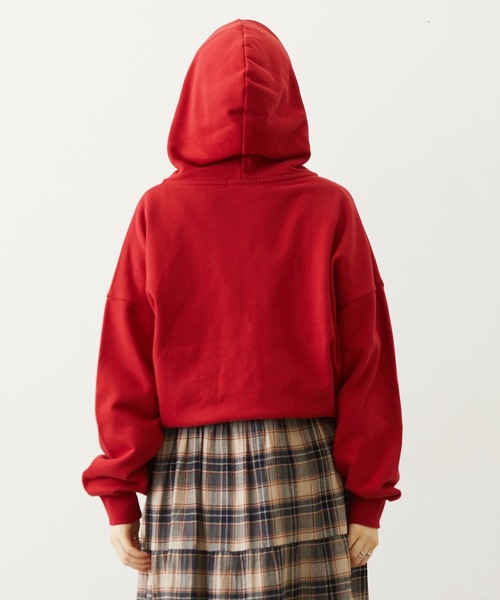 MILKFED.（ミルクフェド）の「BIG RIBBON SWEAT ZIP HOODIE（パーカー・レディース・レッド/ブラック/オフホワイト・ONE SIZE）」の15枚目の写真