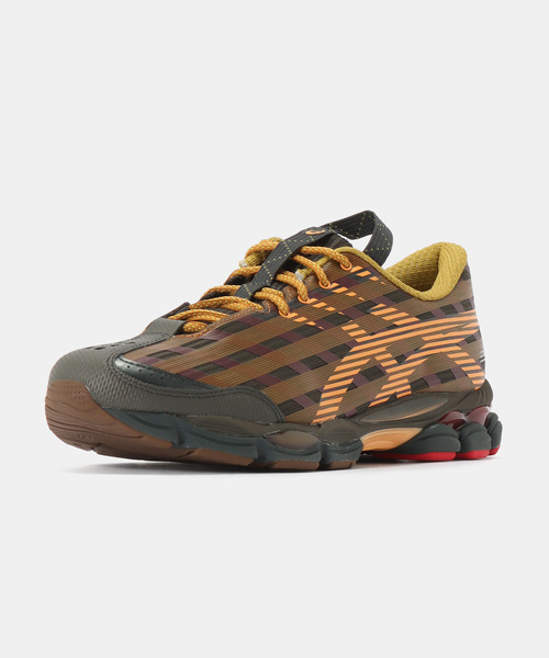ASICS(アシックス)の「ASICS US8-S GEL-SJ33 1203B116.200(スニーカー・メンズ・オレンジ・27cm/26.5cm/25cm/24.5cm/24cm/23.5cm/28cm/27.5cm)」の2枚目の写真