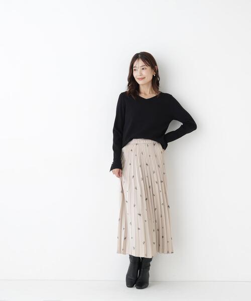 NATURAL BEAUTY BASIC(ナチュラルビューティーベーシック)の「フラワープリントプリーツスカート(スカート・レディース・ブラウン系その他/ベージュ系その他・SMALL/MEDIUM)」の15枚目の写真