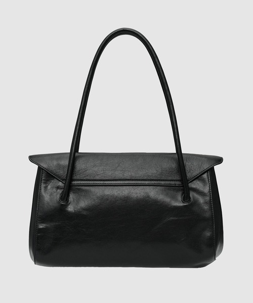 MARNI（マルニ）の「SHOULDER EAST WEST / カーフレザーバッグ（ショルダーバッグ・レディース・キャメル/ブラック・ONE SIZE）」の3枚目の写真