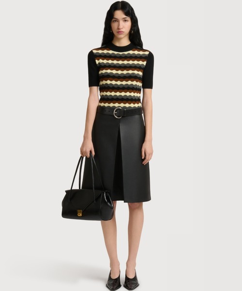 MARNI（マルニ）の「SHOULDER EAST WEST / カーフレザーバッグ（ショルダーバッグ・レディース・キャメル/ブラック・ONE SIZE）」の8枚目の写真