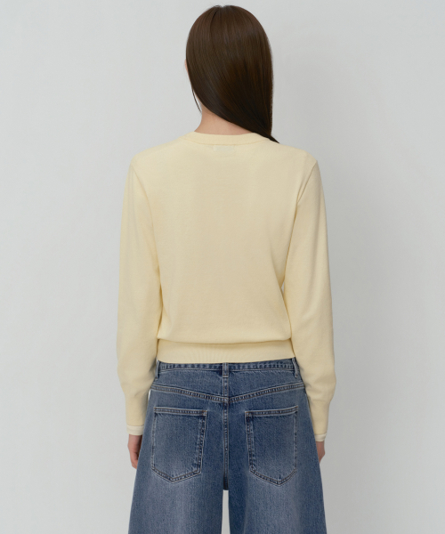 MUSINSA STANDARD WOMAN（ムシンサスタンダードウーマン）の「ウィメンズエッセンシャルラウンドネックニット[バタークリーム]（ニット/セーター・レディース・その他・LARGE/MEDIUM/SMALL/X-SMALL）」の4枚目の写真