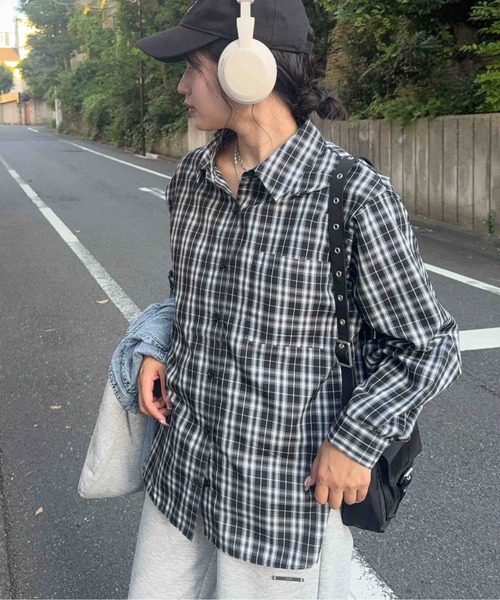 AS KNOW AS plus(アズノゥアズプラス)の「☆ポケット付きビッグサイズシャツ【UNISEX ITEM】(シャツ/ブラウス・レディース・ベージュ系/ブラック系/ブルー系・FREE)」の21枚目の写真