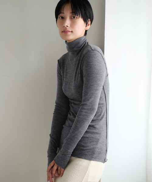 EMILY WEEK（エミリーウィーク）の「Super120's ウールタートルプルオーバー（Tシャツ/カットソー・レディース・チャコールグレー/ホワイト/ボルドー・FREE）」の7枚目の写真