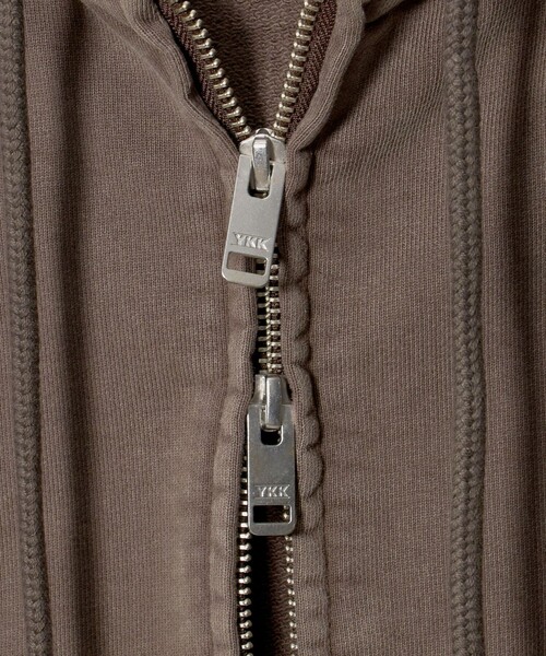 BEAUTY&YOUTH UNITED ARROWS(ビューティーアンドユースユナイテッドアローズ)の「コットン裏毛 ジップパーカー(パーカー・レディース・ベージュ/ダークブラウン/ダークグレー・FREE)」の8枚目の写真