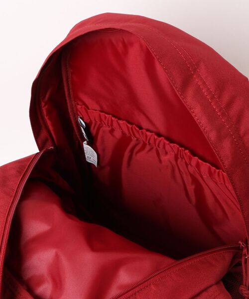 NEW ERA(ニューエラ)の「【NEW ERA】キャンパスパック 35L / 2カラー(バックパック/リュック・レディース・ブラック/レッド・フリー)」の12枚目の写真