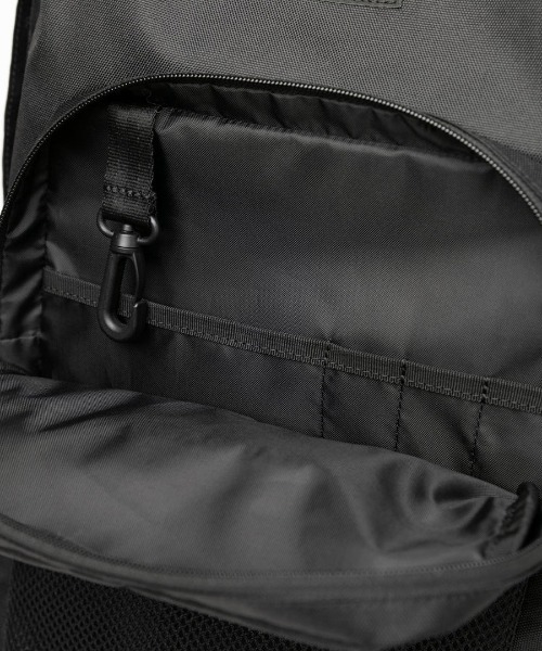 NEW ERA(ニューエラ)の「【NEW ERA】キャンパスパック 35L / 2カラー(バックパック/リュック・レディース・ブラック/レッド・フリー)」の3枚目の写真