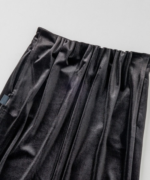 KAVU(カブー)の「KAVU/カブー Velor Skirt/ベロアスカート(スカート・レディース・ブラック/グレー・MEDIUM)」の5枚目の写真
