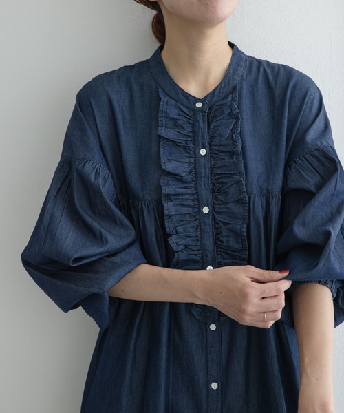 URBAN RESEARCH Sonny Label(アーバンリサーチサニーレーベル)の「デニムフリルワンピース(ワンピース・レディース・インディゴブルー/ライトインディゴブルー・FREE)」の10枚目の写真