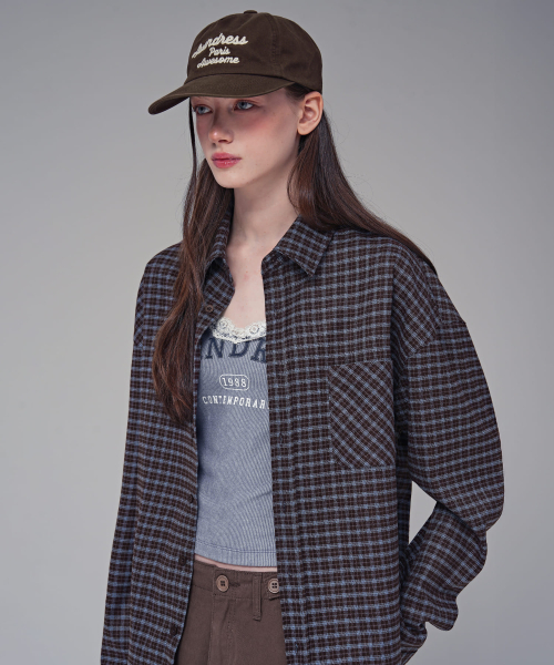 AVANDRESS（アバンドレス ）の「シンシオ チェックシャツ BROWN（シャツ/ブラウス・レディース・ブラウン・MEDIUM/LARGE/X-LARGE）」の2枚目の写真