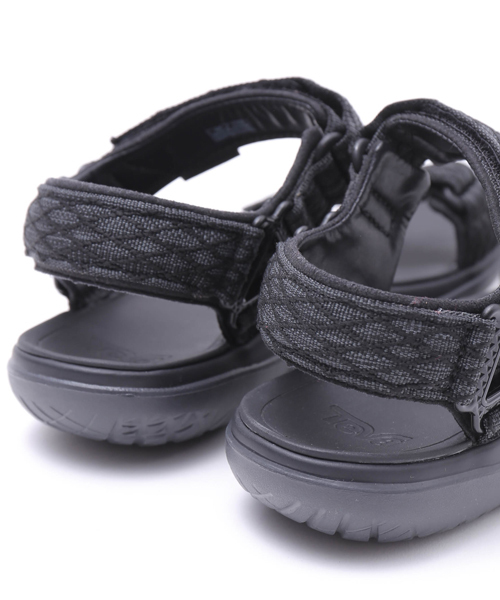 Teva(テバ)の「TEVA(テバ) / ストラップサンダル TERRA-FLOAT UNIVERSAL / 1009812(サンダル・メンズ・ブラック/チャコールグレー・10/8/9/ 9)」の6枚目の写真