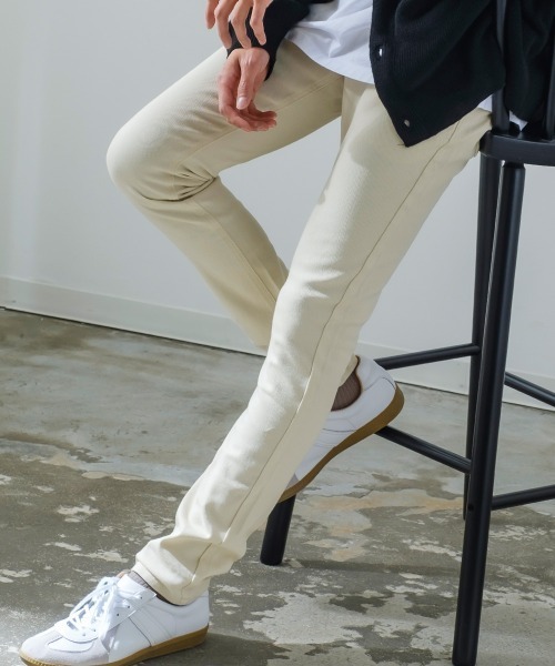 improves(インプローブス)の「カツラギ ストレッチ スリム チノパン(チノパンツ・メンズ・オフホワイト/ホワイト系その他2/グレー/チャコールグレー/ホワイト/ホワイト系その他/オリーブ/グレー系その他2/ベージュ/ネイビー/ブラック/グレー系その他/ブラウン系その他/ライトグレー/レッド/ブルー/ブルー系その他/ボルドー/サックスブルー/ターコイズブルー/オートミール/グレイッシュベージュ/サンドベージュ・LARGE/X-LARGE/MEDIUM/X-SMALL/SMALL)」の14枚目の写真