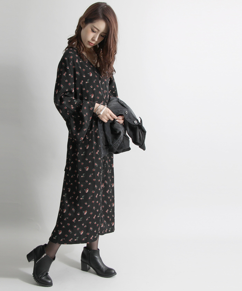 WEGO（ウィゴー）の「WEGO/フラワーガウンワンピース（ワンピース・レディース・ブラック/ワイン・FREE）」の2枚目の写真