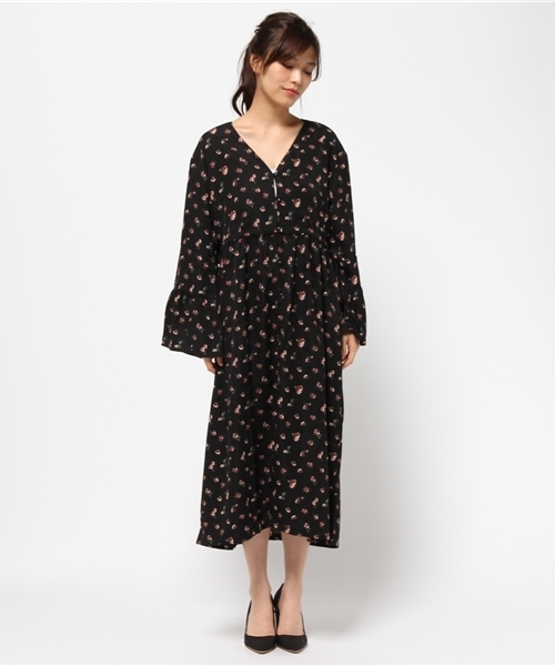 WEGO（ウィゴー）の「WEGO/フラワーガウンワンピース（ワンピース・レディース・ブラック/ワイン・FREE）」の6枚目の写真