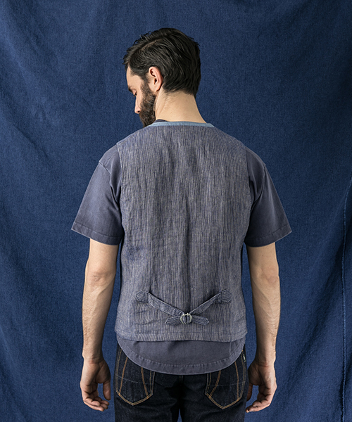 WORK NOT WORK URBAN RESEARCH（ワークノットワークアーバンリサーチ）の「WORK NOT WORK　ストライプリネンノーカラーベスト（ベスト・メンズ・ナチュラル/ブルー・LARGE/MEDIUM/SMALL）」の6枚目の写真