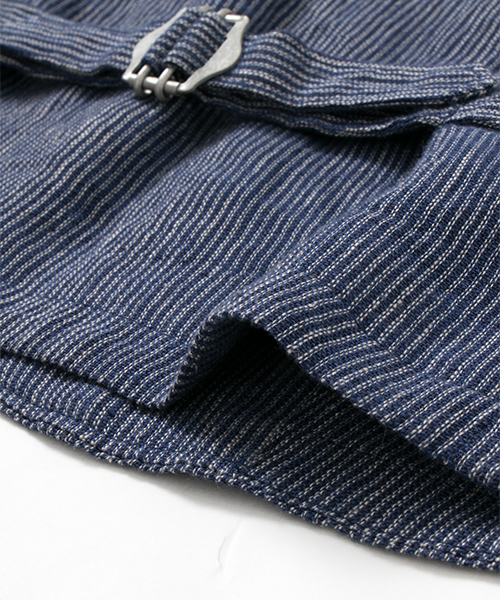 WORK NOT WORK URBAN RESEARCH（ワークノットワークアーバンリサーチ）の「WORK NOT WORK　ストライプリネンノーカラーベスト（ベスト・メンズ・ナチュラル/ブルー・LARGE/MEDIUM/SMALL）」の8枚目の写真