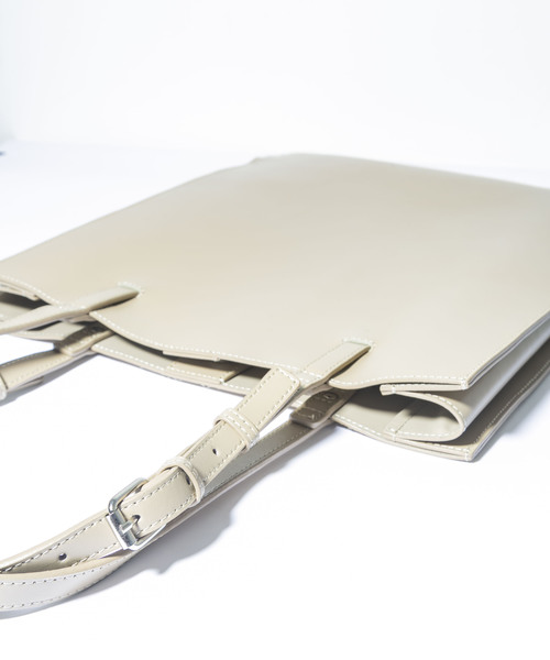 YAHKI（ヤーキ）の「《別注》【YAHKI(ヤーキ)】トートバック/YH-01S（トートバッグ・レディース・ブラック/グレー/ホワイト/グレイッシュベージュ/ベージュ・FREE）」の6枚目の写真