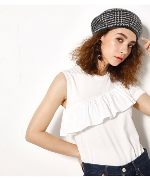 SLY（スライ）の「アシンメトリー FRILL CUT TOPS（タンクトップ・レディース・ブラック/ホワイト/ワインレッド・FREE）」の2枚目の写真