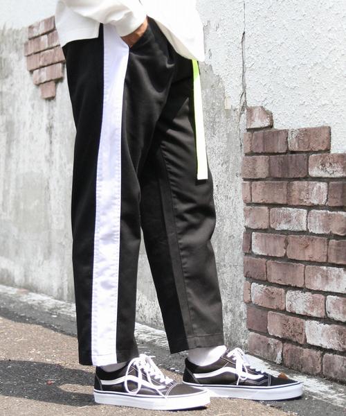 coen（コーエン）の「TCワンタックサイドラインアンクルカットテーパードパンツ（その他パンツ・メンズ・ブラック/グレー/ネイビー・SMALL/LARGE/X-LARGE/MEDIUM）」の2枚目の写真