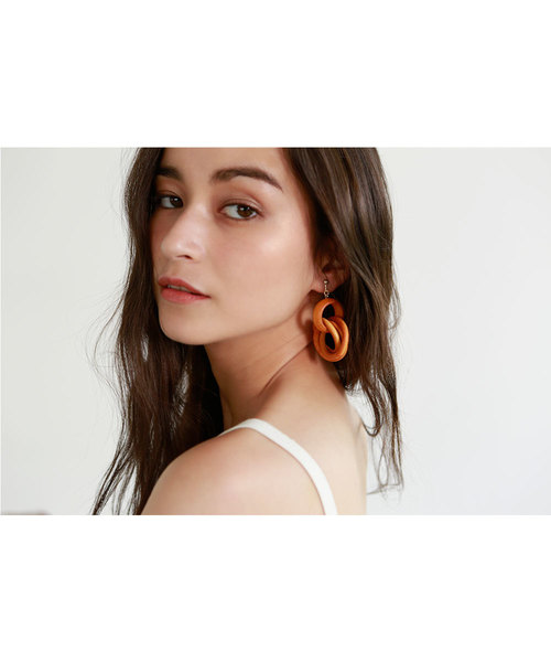 marjour（マージュール）の「INFINITY WOOD PIERCE(EARRING)（ピアス（両耳用）・レディース・カーキ/マスタード/イエロー系その他/グリーン系その他・ﾌﾘ-）」の16枚目の写真