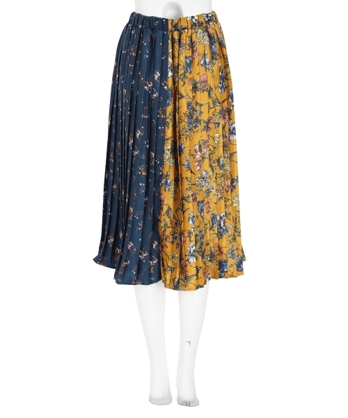 EVRIS（エヴリス）の「プリーツFLOWERコンビミディースカート（スカート・レディース・ネイビー/ボルドー/マスタード・FREE）」の9枚目の写真