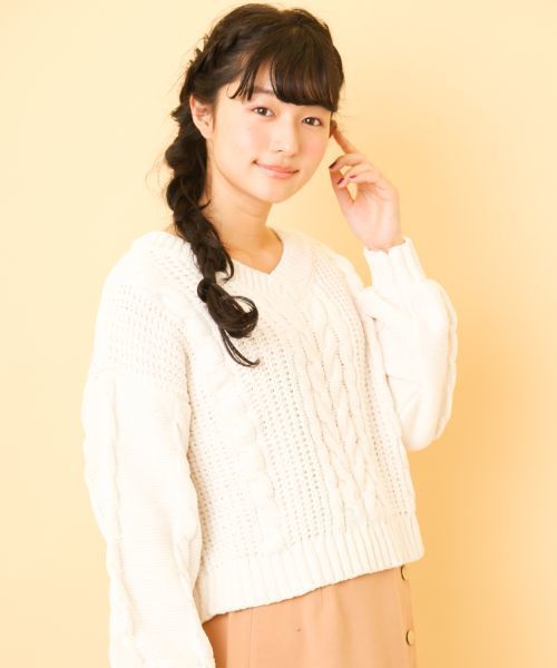 OLIVE des OLIVE(オリーブデオリーブ)の「ベロアモールプルオーバー(ニット/セーター・レディース・オフホワイト/ピンク/グリーン/ラベンダー・FREE)」の9枚目の写真