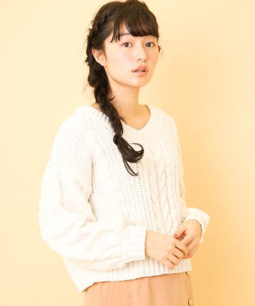OLIVE des OLIVE(オリーブデオリーブ)の「ベロアモールプルオーバー(ニット/セーター・レディース・オフホワイト/ピンク/グリーン/ラベンダー・FREE)」の22枚目の写真