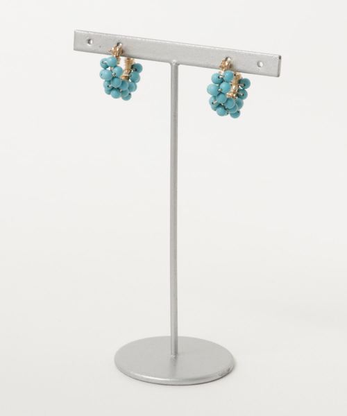 TONE SELECT GOODS（トーンセレクトグッズ）の「【marinaJEWELRY】14kgf/Turquoise wrapped pierced earring（ピアス（両耳用）・レディース・ブルー・S）」の2枚目の写真