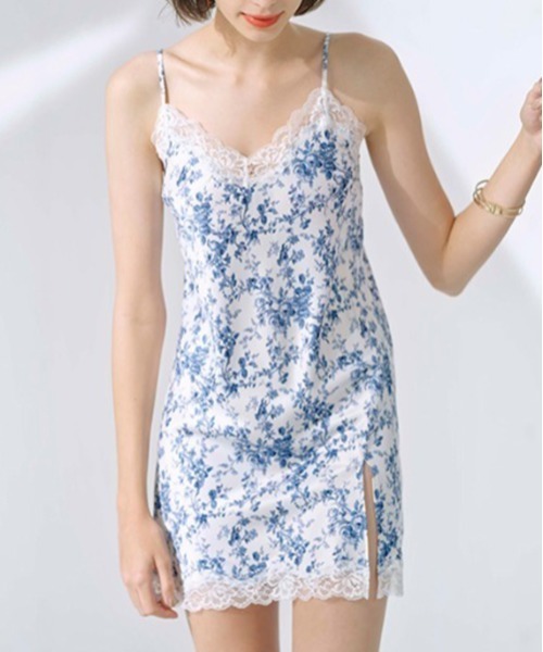 Lingerie by GeeRA（ランジェリーバイジーラ）の「静電防止サテンスリップ／レギュラー丈（その他アンダーウェア/インナー・レディース・ブラック/オフホワイト/ブラック系その他/ネイビー/ピンク/ライトブルー/シャンパン/グレイッシュブルー/ワイン/グリーン/ダークネイビー/スモークピンク/ホワイト系その他・LARGE/X-LARGE/MEDIUM/SMALL）」の3枚目の写真