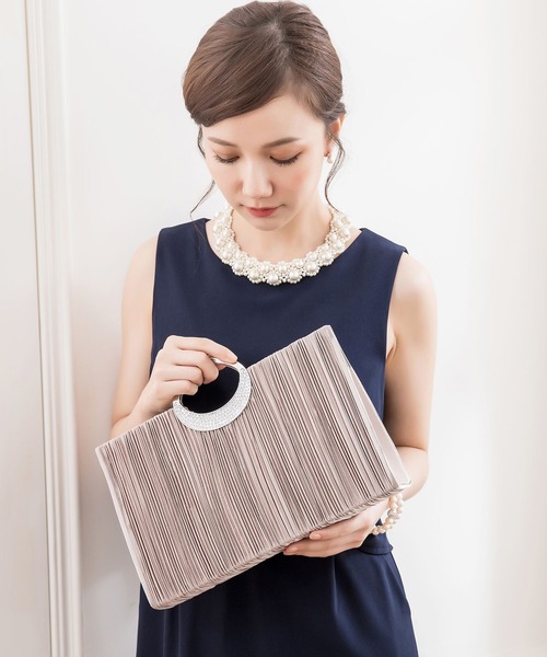 DRESS STAR(ドレス スター)の「ビジューラディアルサテンプリーツパーティークラッチバッグ(クラッチバッグ・レディース・ブラック/ダークブラウン/シャンパン/シルバー・フリー)」の10枚目の写真