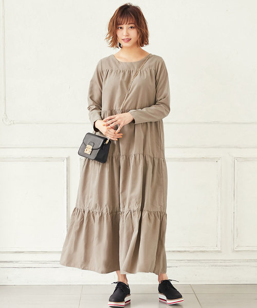 ✨未使用級 ヒューゴボス 現行 フレア ティアードロングワンピース ストレッチ SAISON DE PAPILLON ワンピース Vネックフレアロング丈