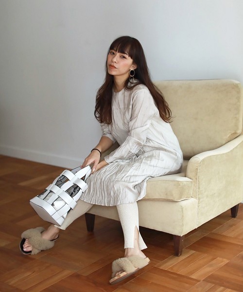 TODAYFUL（トゥデイフル）の「フェイクレザーバスケットバッグ（ハンドバッグ・レディース・ホワイト/モカ・FREE）」の10枚目の写真