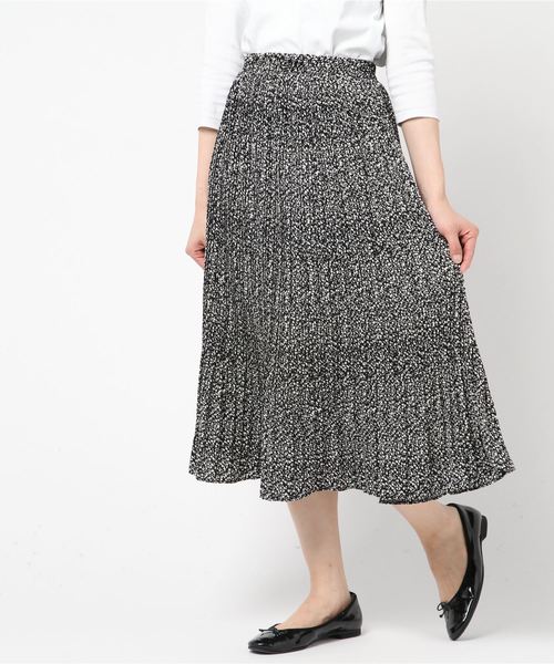おしゃれスタ(オシャレスタ)の「プチフラワー柄 プリーツギャザーSK(LC)(スカート・レディース・ベージュ/ブラック・FREE)」の5枚目の写真