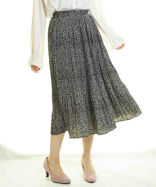 おしゃれスタ(オシャレスタ)の「プチフラワー柄 プリーツギャザーSK(LC)(スカート・レディース・ベージュ/ブラック・FREE)」の9枚目の写真