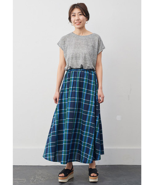 IEDIT(イディット)の「IEDIT 大人チェック柄のフレアーロングスカート(スカート・レディース・ダークネイビー/ピンク・NS/MEDIUM/LARGE/X-LARGE/XX-LARGE)」の4枚目の写真