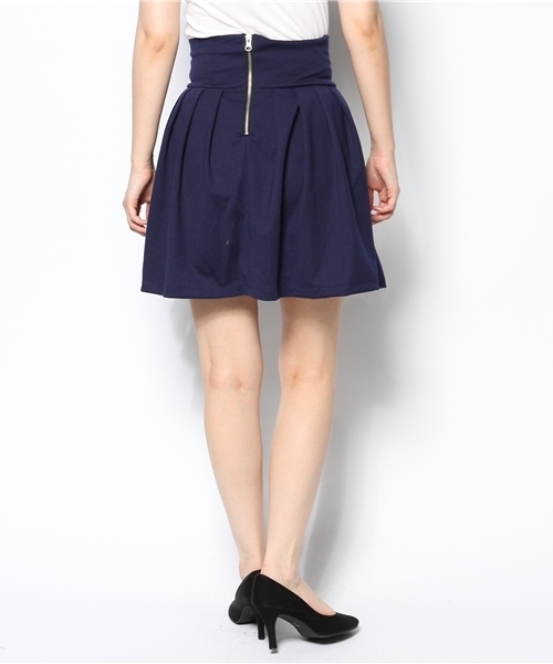 WEGO（ウィゴー）の「WEGO/ポンチタックフレアスカート（スカート・レディース・グリーン/ネイビー/レッド/オフホワイト・FREE）」の5枚目の写真