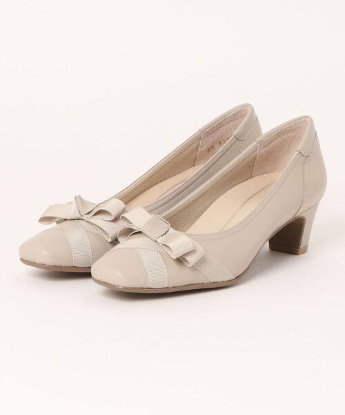 Riz raffinee（リズラフィーネ）の「【3E】グログランリボンパンプス（パンプス・レディース・ブラック/トリコロール/ネイビー×ホワイト/ブラック系その他6/ピンク×イエロー/ベージュ/アクア/ダークベージュ/ベージュ系その他7/グレー系その他5/デザートカモ・22.5cm/23cm/23.5cm/24cm/24.5cm/22cm/22.5㎝/24㎝/23㎝/24.5㎝/23.5㎝/25cm）」の4枚目の写真