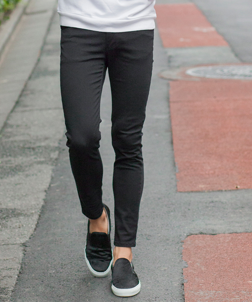 BEAUTY&YOUTH UNITED ARROWS(ビューティーアンドユースユナイテッドアローズ)の「【WEB限定】by ∴ ストレッチ カラー スキニー パンツ◆(その他パンツ・メンズ・オフホワイト/ブラック/グレー/ワイン/コバルトブルー・SMALL/MEDIUM/LARGE)」の2枚目の写真