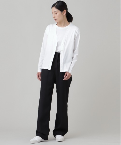 SUNSPEL(サンスペル)の「SUNSPEL / WOMEN’S Q82 PLAIN LONG SLEEVE CARDI(カーディガン/ボレロ・レディース・ブラック/ホワイト/ネイビー・1/2)」の4枚目の写真