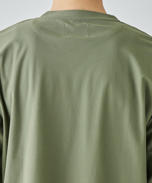 STUDIOUS（ステュディオス）の「【STUDIOUS】ZIPポケットロングスリーブTシャツ（Tシャツ/カットソー・メンズ・カーキ/ホワイト/ブラック/グレー・3/1/2）」の9枚目の写真