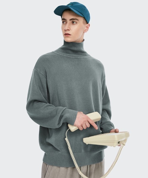 Ressaca（レサーカ）の「オーバーサイズ タートルネックボリュームニットセーター（ニット/セーター・メンズ・ブラック/グレー/ダークオリーブ/ターコイズブルー/ライム/オレンジ/ライトグリーン/クリーム/ダークパープル/グレイッシュブルー/チャコール/パープル/ブラウン/グリーン/ロイヤルブルー・M/XL/L/S）」の13枚目の写真