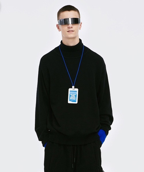 Ressaca（レサーカ）の「オーバーサイズ タートルネックボリュームニットセーター（ニット/セーター・メンズ・ブラック/グレー/ダークオリーブ/ターコイズブルー/ライム/オレンジ/ライトグリーン/クリーム/ダークパープル/グレイッシュブルー/チャコール/パープル/ブラウン/グリーン/ロイヤルブルー・M/XL/L/S）」の2枚目の写真