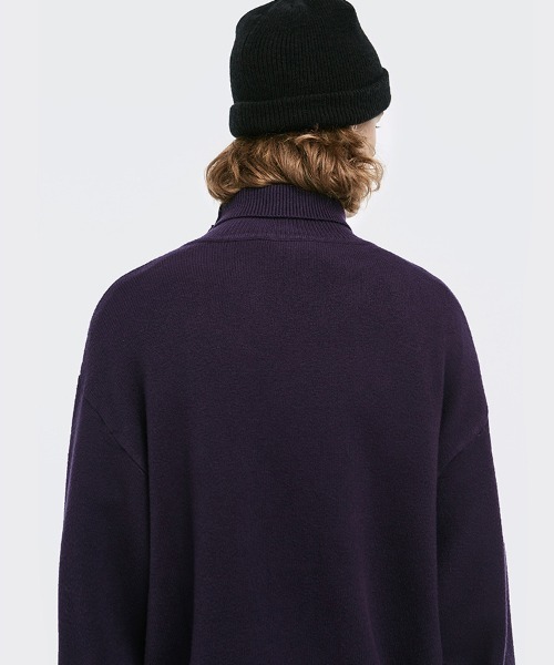 Ressaca（レサーカ）の「オーバーサイズ タートルネックボリュームニットセーター（ニット/セーター・メンズ・ブラック/グレー/ダークオリーブ/ターコイズブルー/ライム/オレンジ/ライトグリーン/クリーム/ダークパープル/グレイッシュブルー/チャコール/パープル/ブラウン/グリーン/ロイヤルブルー・M/XL/L/S）」の18枚目の写真