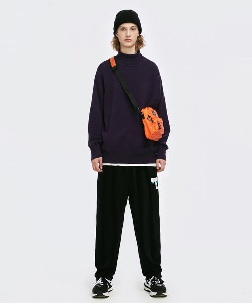 Ressaca（レサーカ）の「オーバーサイズ タートルネックボリュームニットセーター（ニット/セーター・メンズ・ブラック/グレー/ダークオリーブ/ターコイズブルー/ライム/オレンジ/ライトグリーン/クリーム/ダークパープル/グレイッシュブルー/チャコール/パープル/ブラウン/グリーン/ロイヤルブルー・M/XL/L/S）」の19枚目の写真